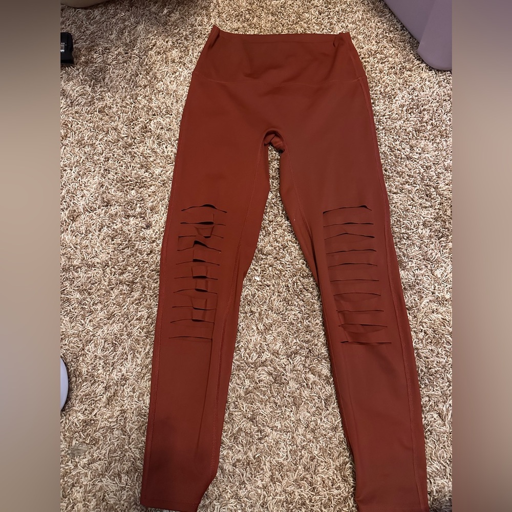 Zenana Rust Orange Leggings with Cut-Out Design- NWOT- Large
